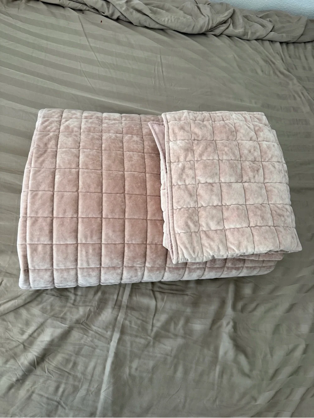 Blush Pink Quilted Velvet Comforter Set